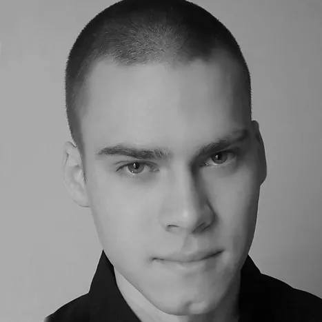 black and white photo of Richárd Nagy, developer at termin-direkt.de